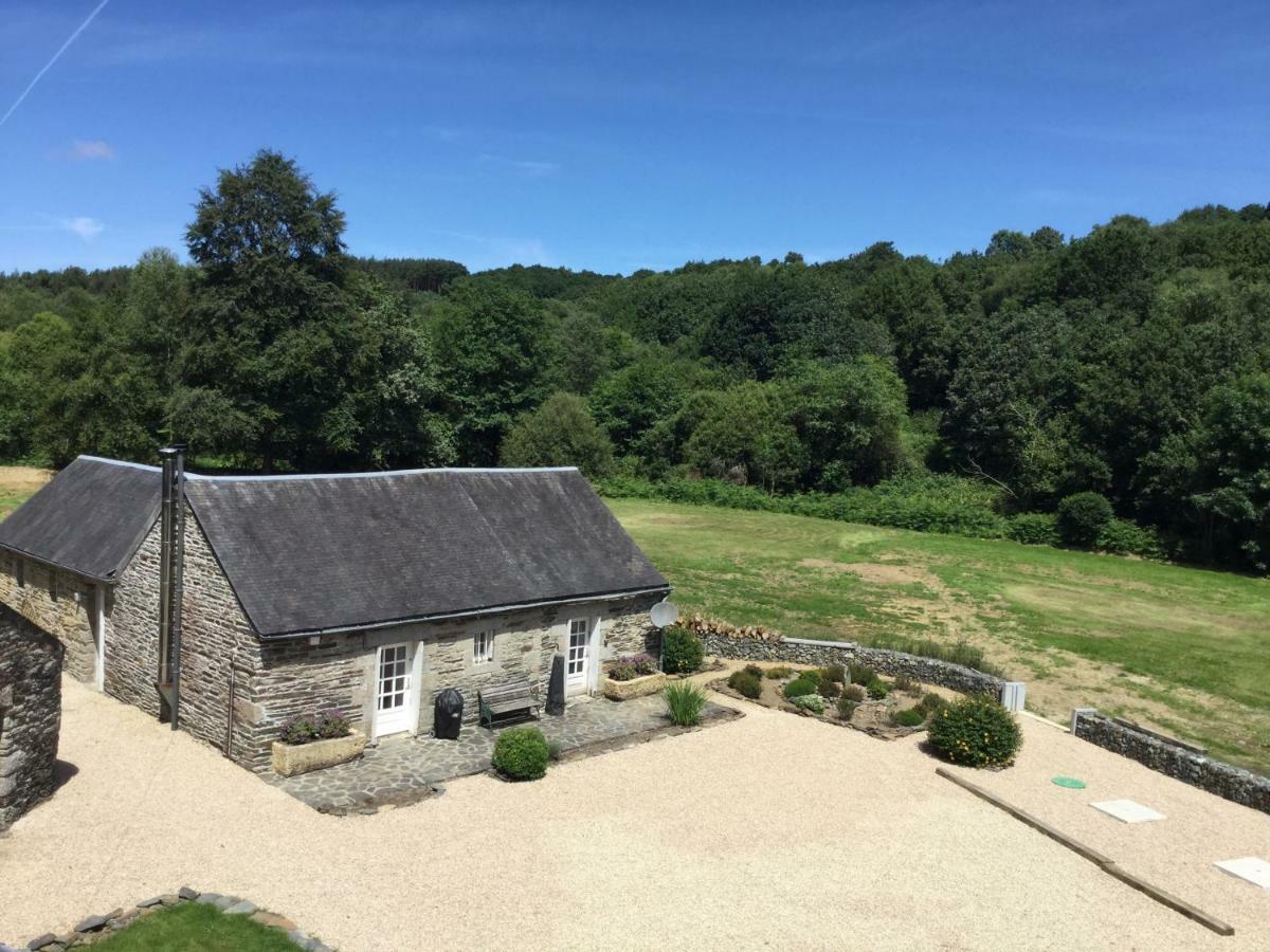 Gite Moulin Du Squiriou Berrien Exterior photo
